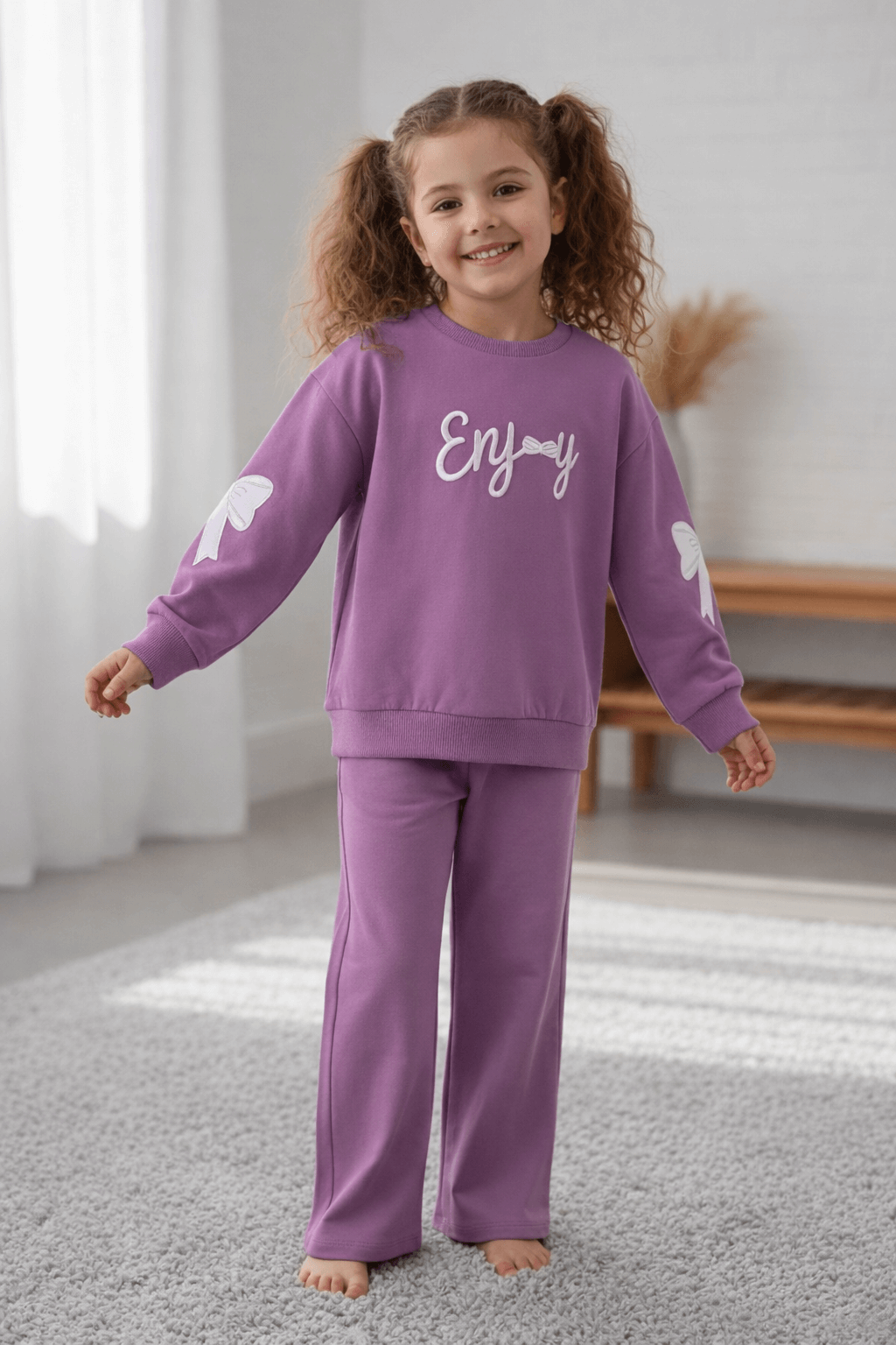 NAKIŞLI MEVSİMLİK KIZ ÇOCUK TAKIMI