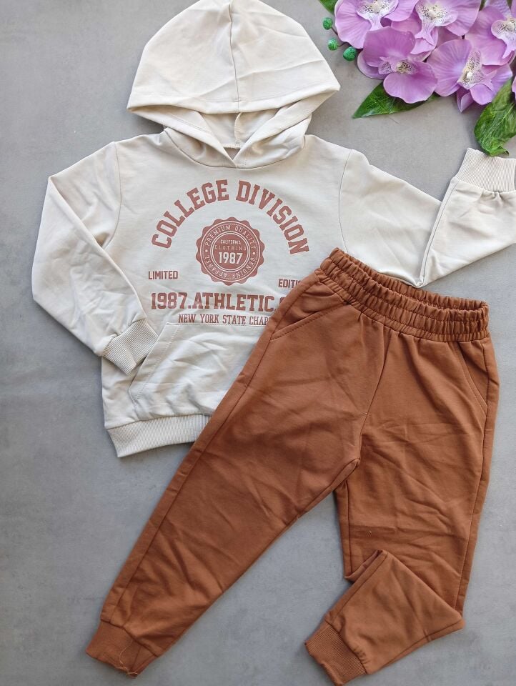 KAPŞONLU MEVSİMLİK TAKIM