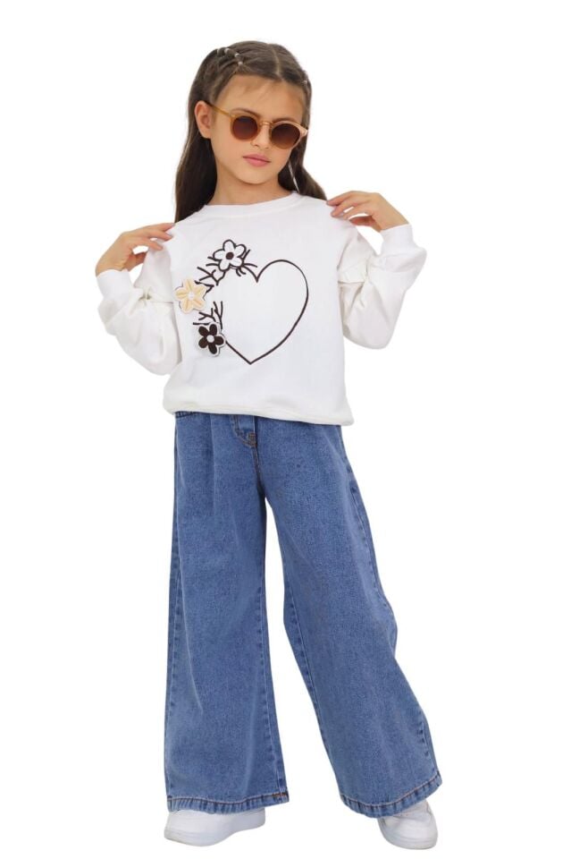 KALP DETYALI SWET İLE KOT PANTOLONLU TAKIM