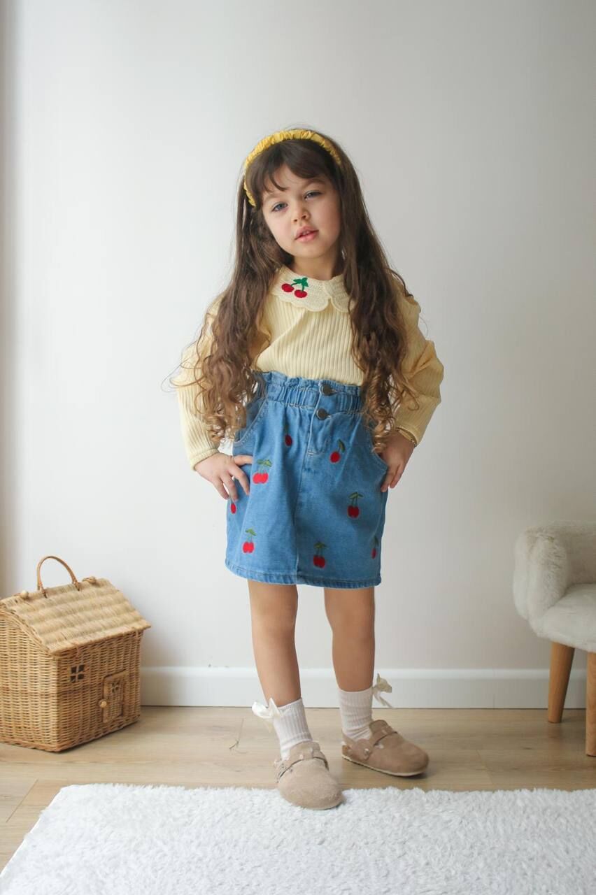 BEBE YAKA ETEKLİ KIZ ÇOCUK TAKIMI