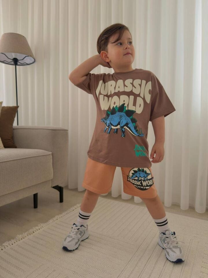 JURASIC WORLD BASKILI YAZLIK PENYE TAKIM