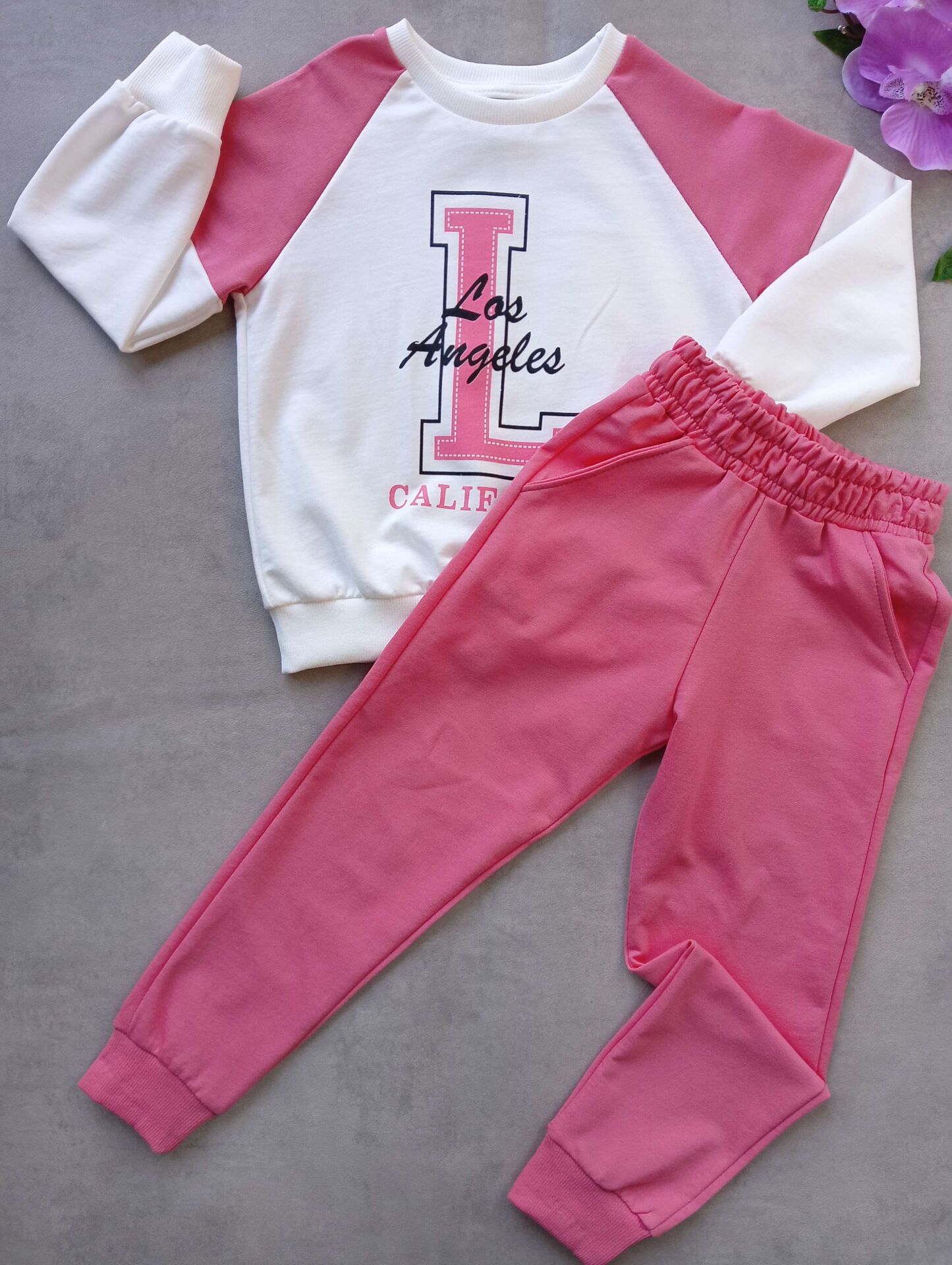 CALİFORNIA BASKILI MEVSİMLİK KIZ TAKIMI