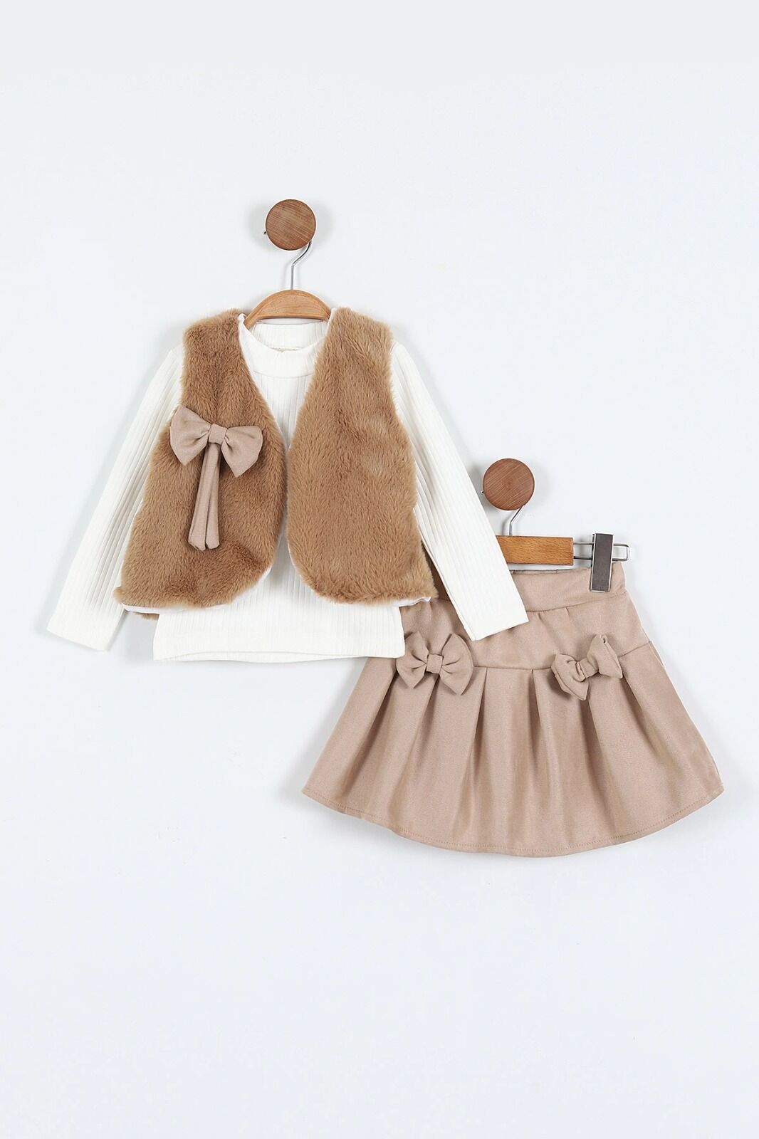 3'LÜ ETEKLİ KIZ ÇOCUK TAKIMI