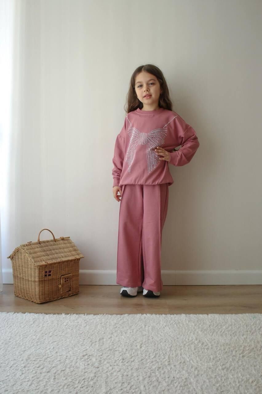 TAŞLI FİYONK DETAYLI MEVSİMLİK TAKIM