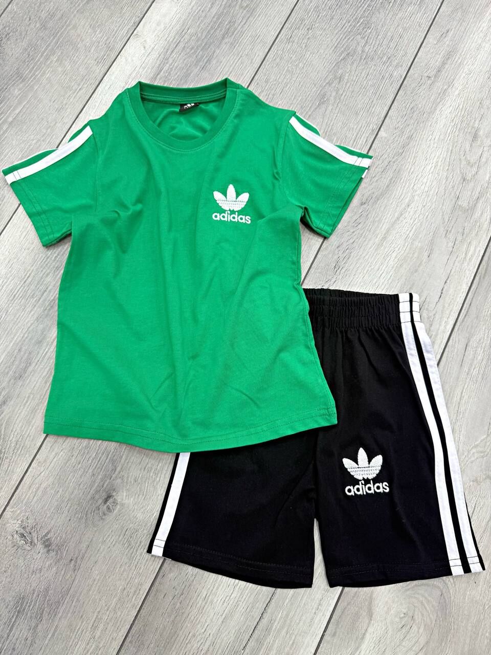 ADİDAS NAKIŞLI YAZLIK ERKEK ÇOCUK TAKIMI