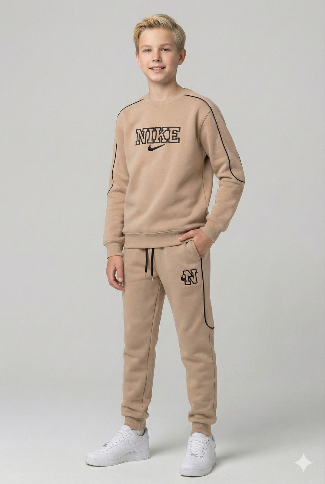 NİKE NAKIŞLI KIŞLIK ERKEK ÇOCUK TAKIMI