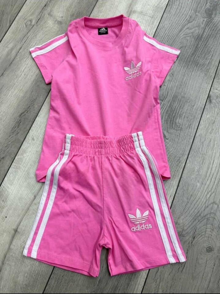 ADİDAS NAKIŞLI YAZLIK KIZ ÇOCUK TAKIMI