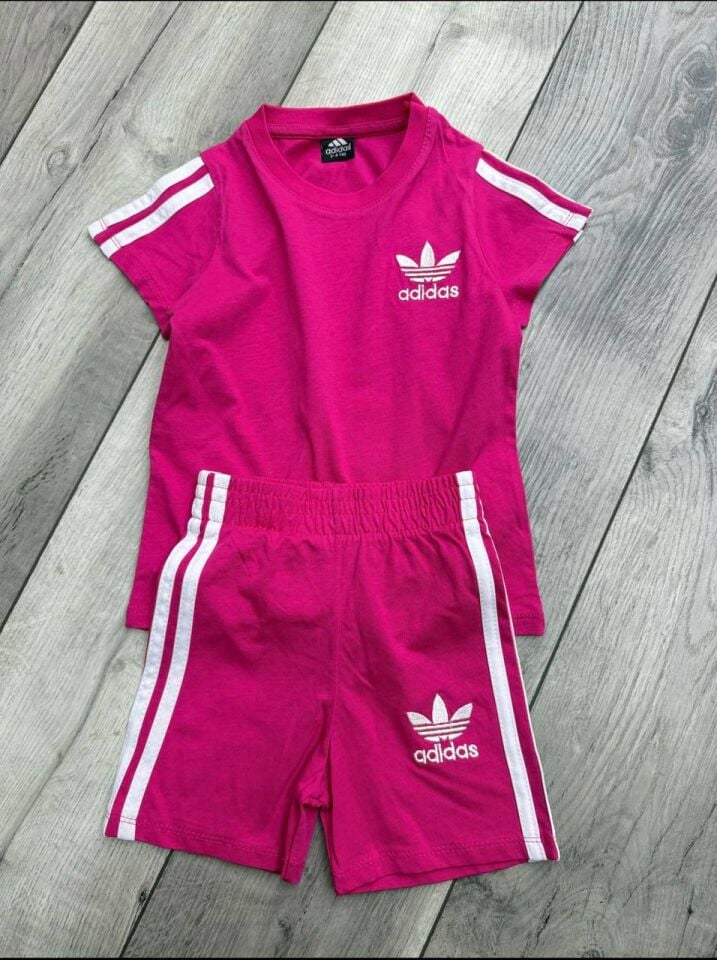 ADİDAS NAKIŞLI YAZLIK KIZ ÇOCUK TAKIMI