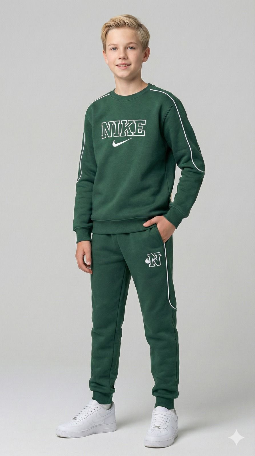 NİKE NAKIŞLI KIŞLIK ERKEK ÇOCUK TAKIMI