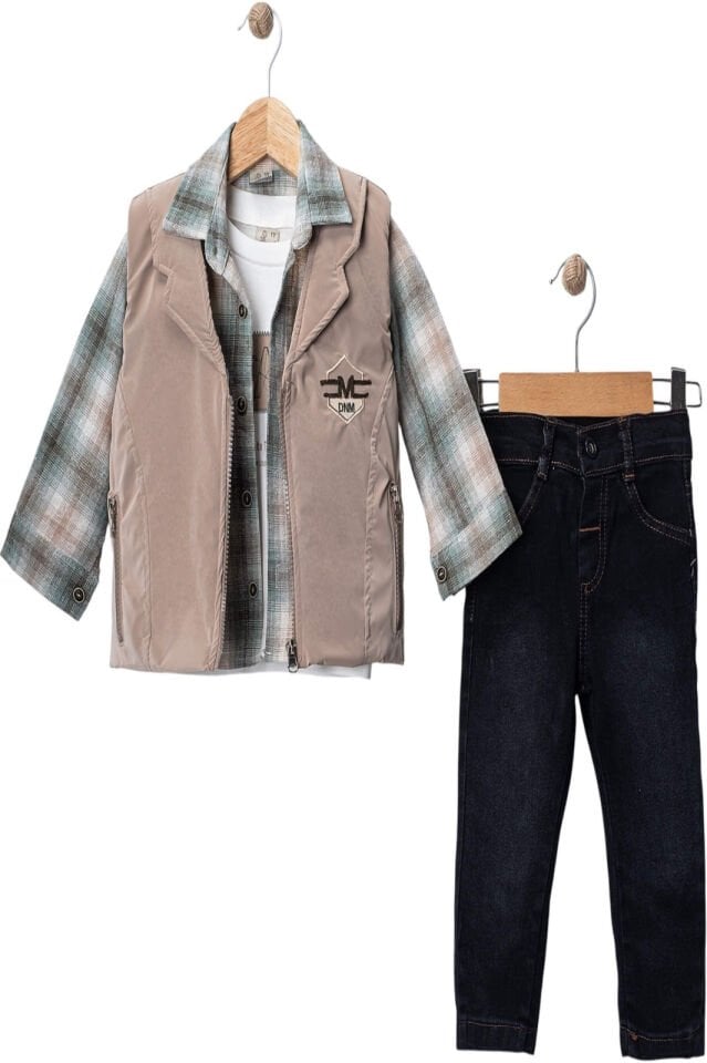 TŞÖRT-GÖLEK-YELEK VE KOT PANTOLONLU ERKEK ÇOCUK TAKIMI